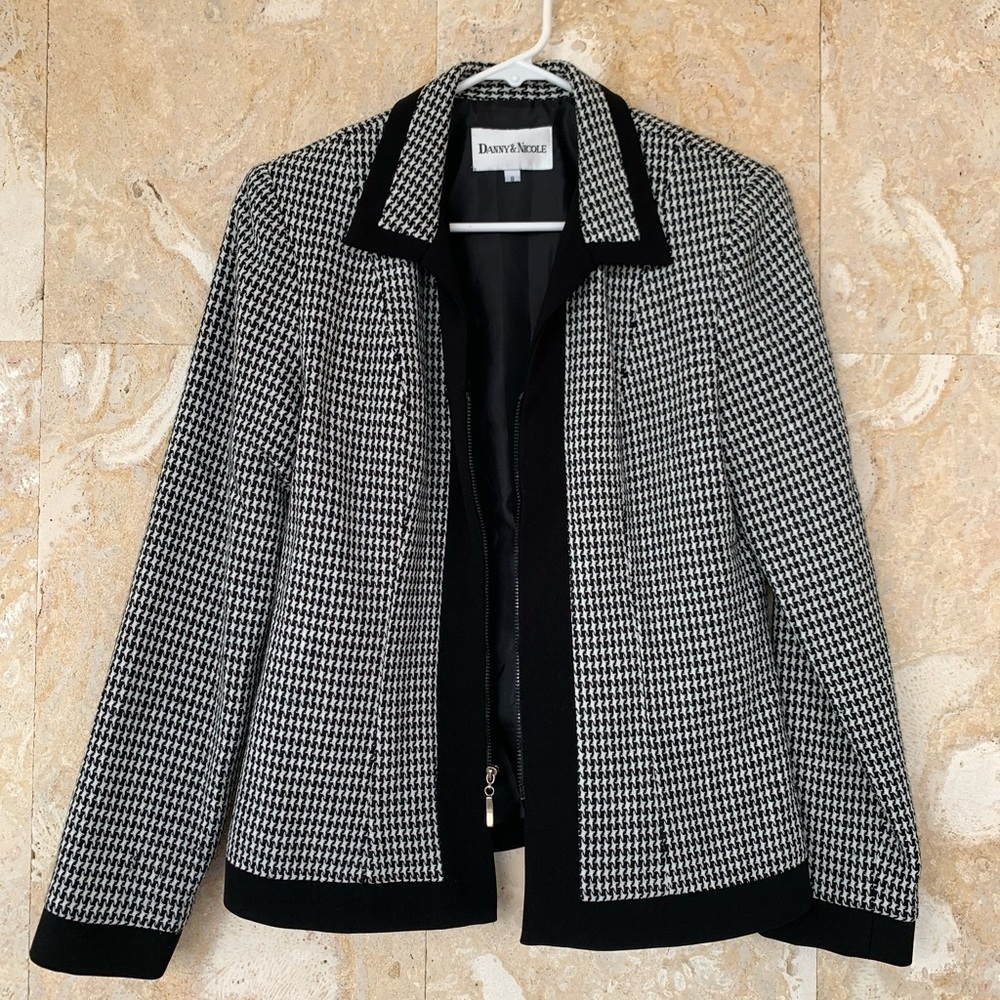 Danny & Nicole Women’s Blazer’s